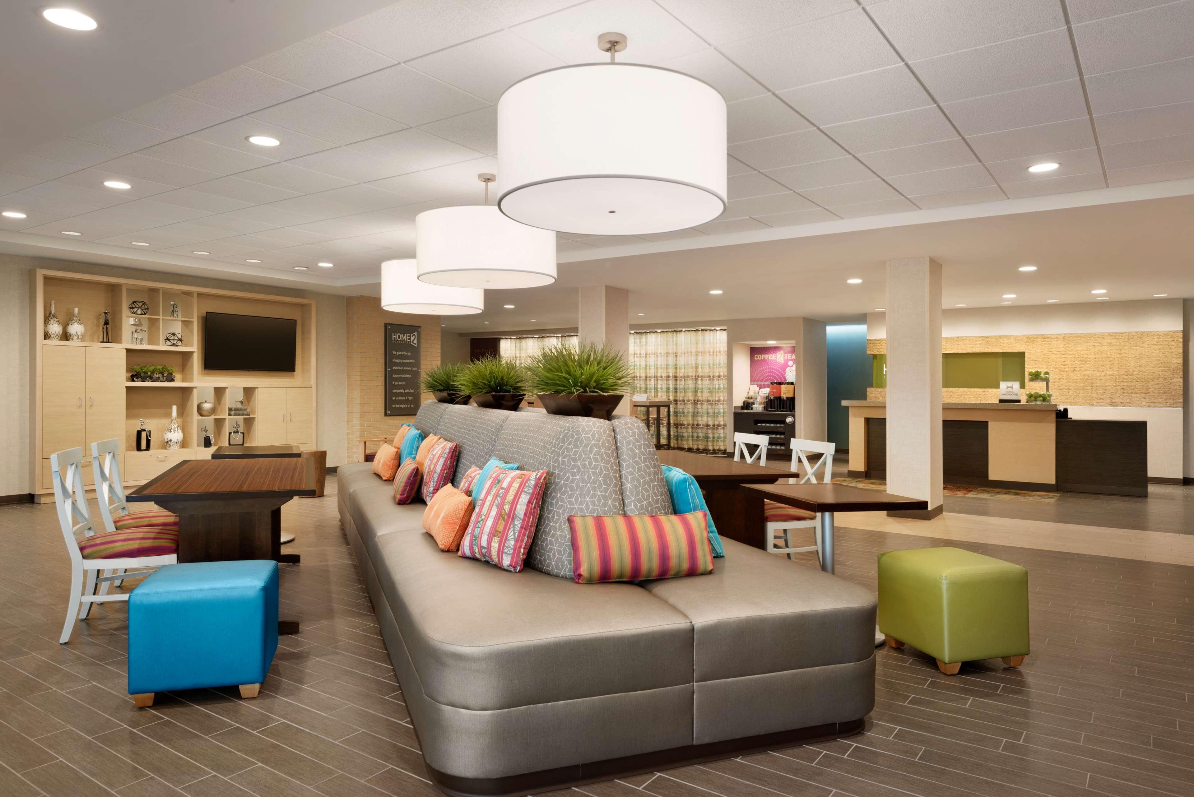 Home2 Suites By Hilton Milwaukee Brookfield Уакиша Екстериор снимка