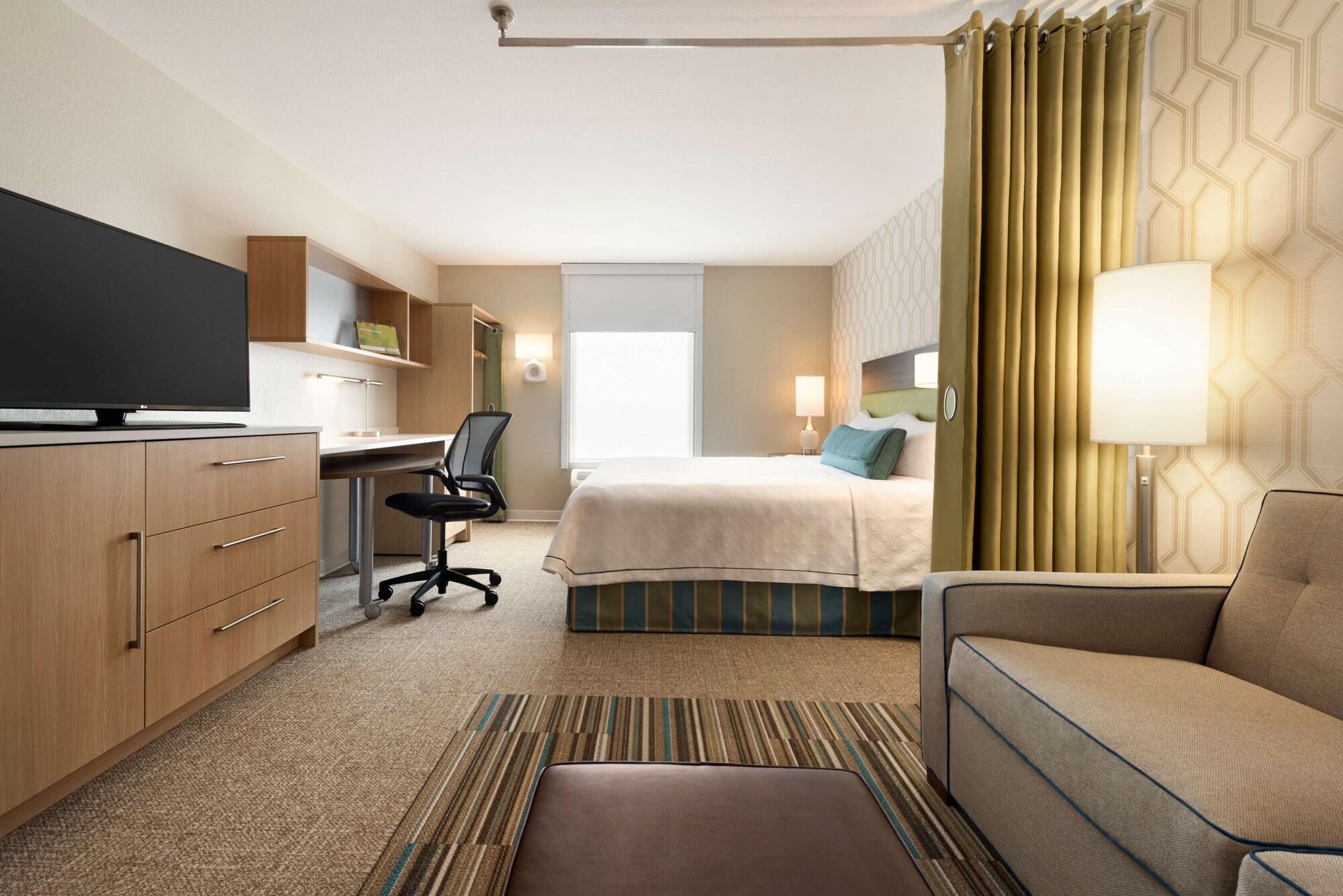 Home2 Suites By Hilton Milwaukee Brookfield Уакиша Екстериор снимка