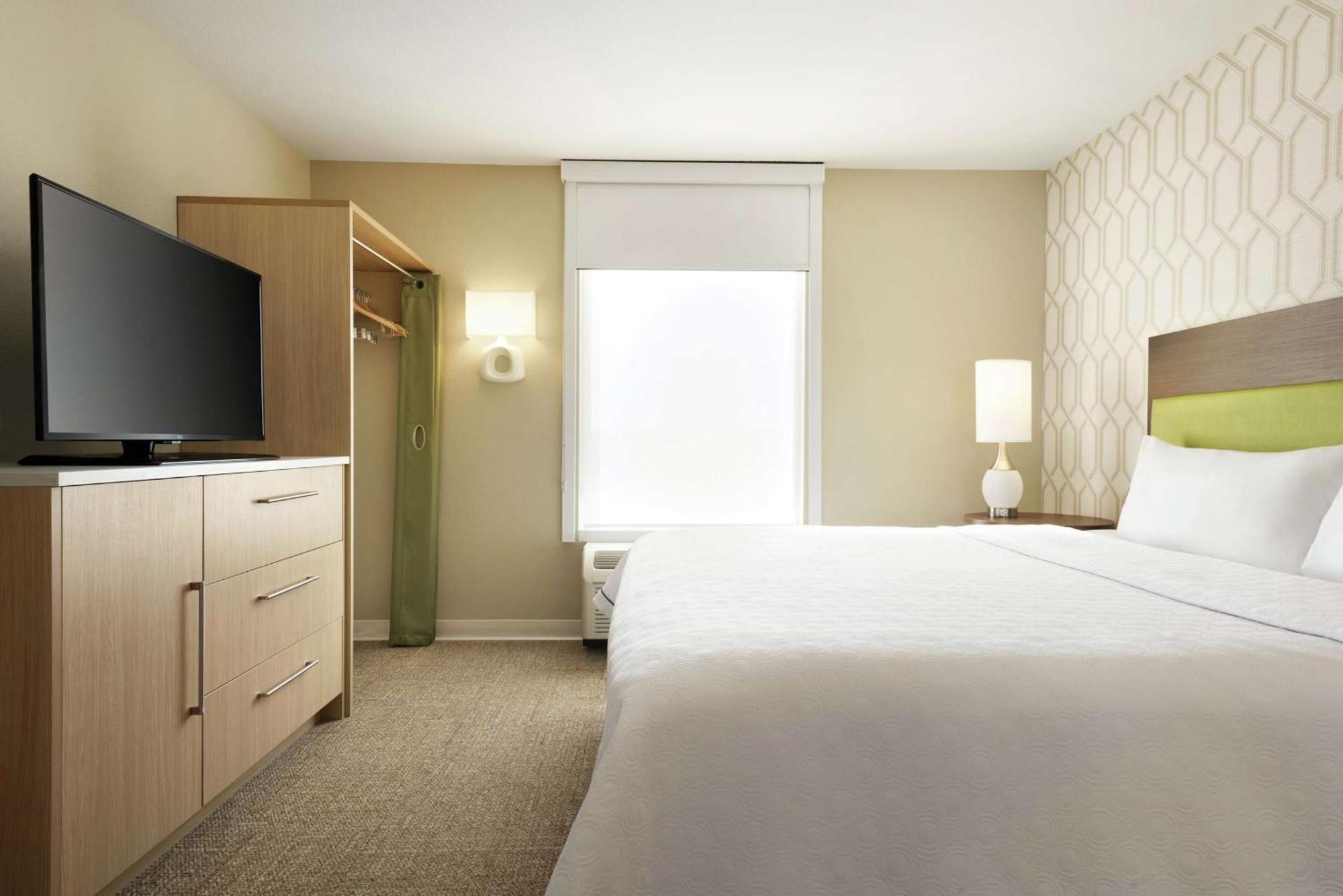 Home2 Suites By Hilton Milwaukee Brookfield Уакиша Екстериор снимка