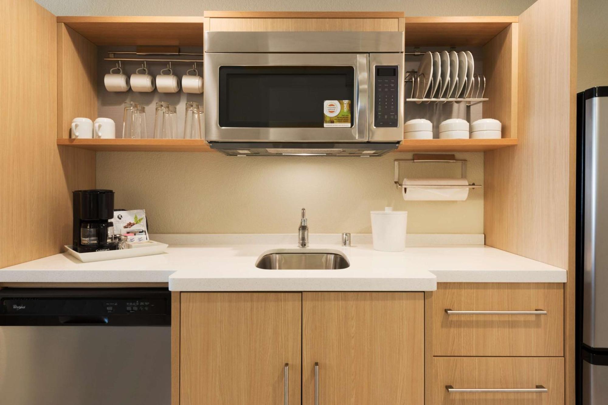 Home2 Suites By Hilton Milwaukee Brookfield Уакиша Екстериор снимка