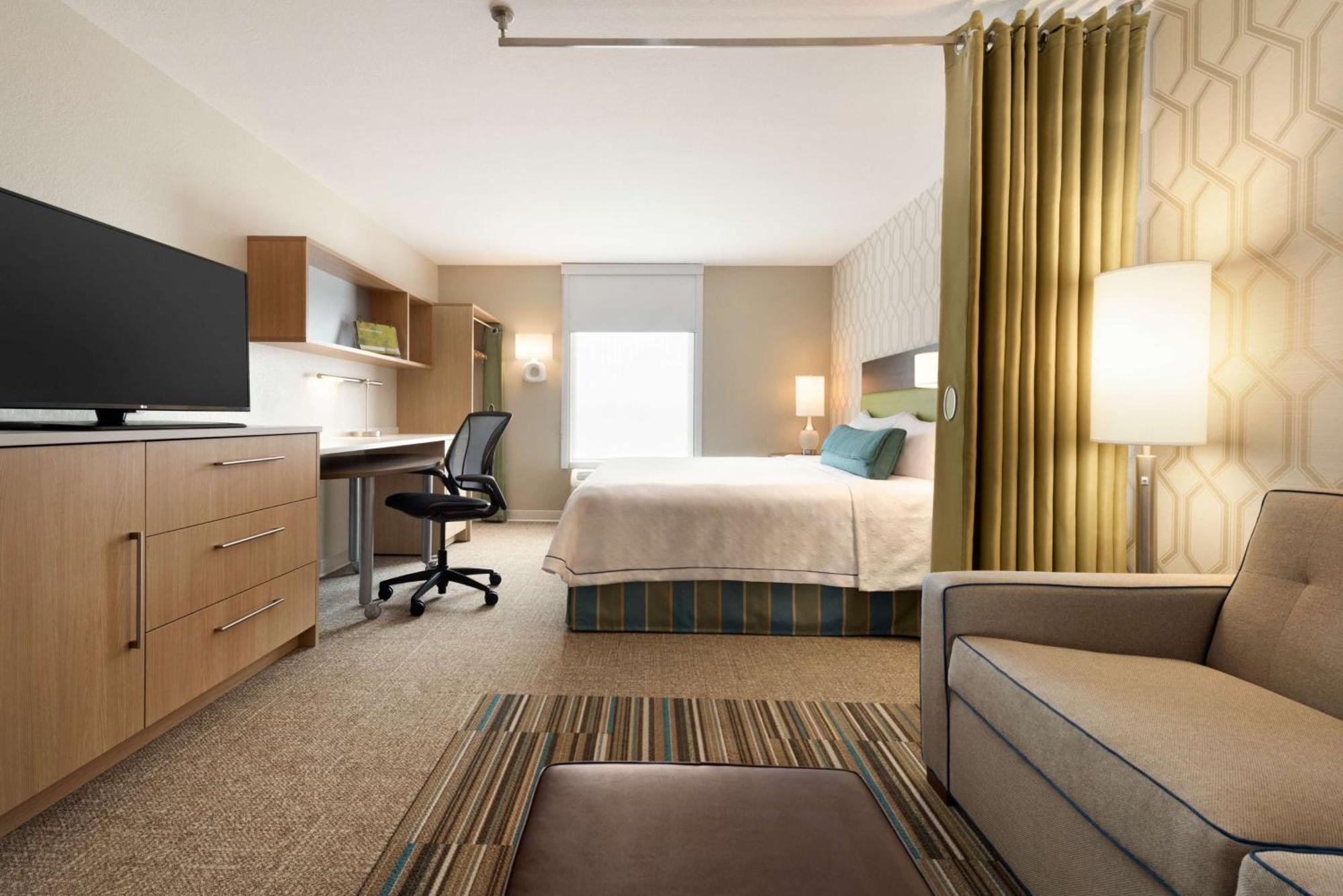 Home2 Suites By Hilton Milwaukee Brookfield Уакиша Екстериор снимка